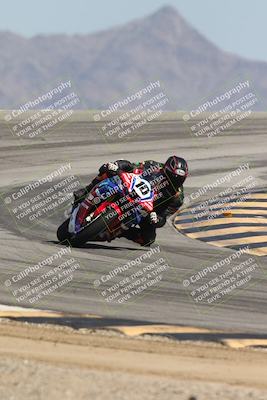 media/Oct-02-2025-Racers Edge (Thu) [[2c91cb6ab3]]/2-A Group/Session 5-Turn 12 (130pm)/